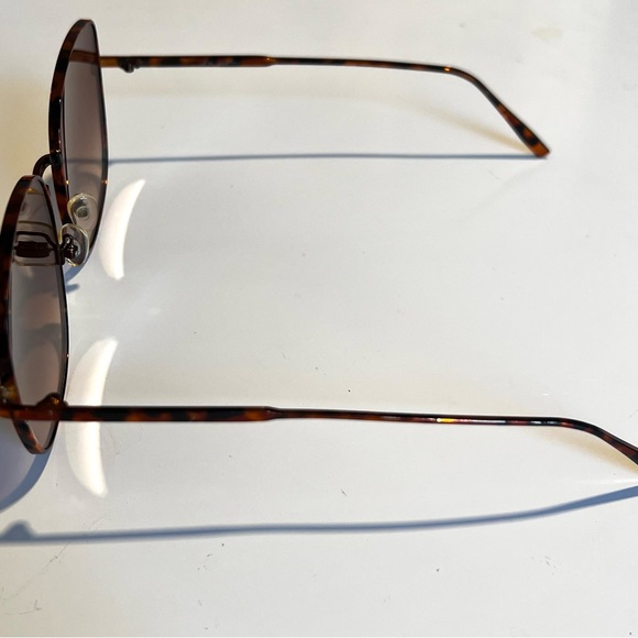 Free People Rounded Square Wire Frame Sunglasses - Picture 5 of 6